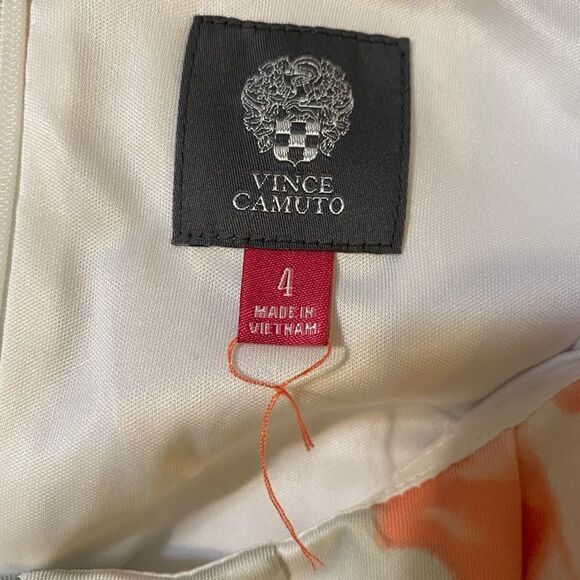 Vince Camuto Fit and Flare Floral Scuba Dress - Size 4 - Picture 4 of 6